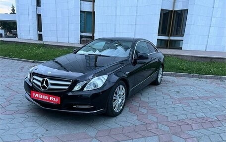 Mercedes-Benz E-Класс, 2011 год, 1 520 000 рублей, 2 фотография