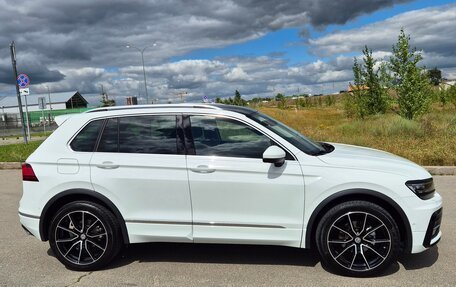 Volkswagen Tiguan II, 2020 год, 3 750 000 рублей, 3 фотография