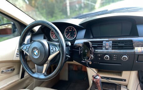 BMW 5 серия, 2003 год, 855 000 рублей, 17 фотография