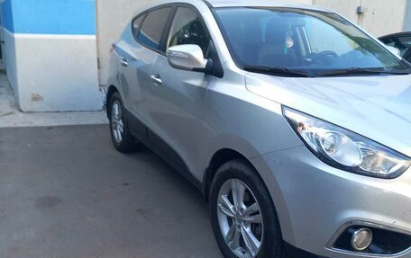 Hyundai ix35 I рестайлинг, 2013 год, 1 400 000 рублей, 2 фотография