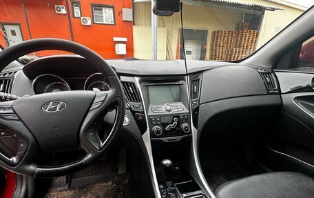 Hyundai Sonata VI, 2012 год, 1 300 000 рублей, 5 фотография