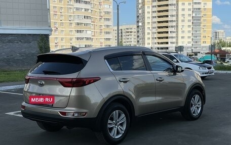 KIA Sportage IV рестайлинг, 2016 год, 1 880 000 рублей, 6 фотография