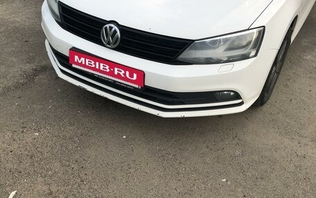 Volkswagen Jetta VI, 2015 год, 990 000 рублей, 2 фотография