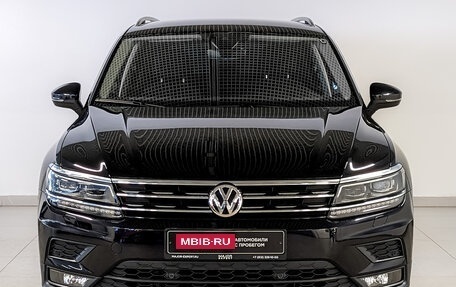 Volkswagen Tiguan II, 2020 год, 3 550 000 рублей, 2 фотография