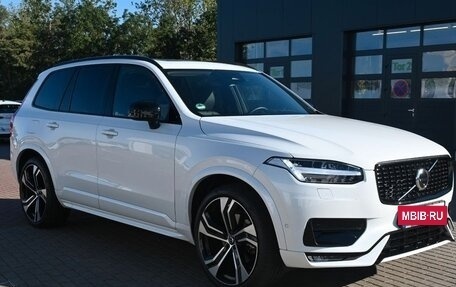 Volvo XC90 II рестайлинг, 2022 год, 9 050 000 рублей, 10 фотография