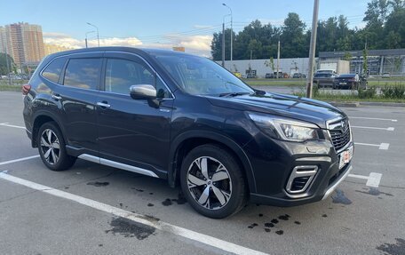 Subaru Forester, 2018 год, 2 570 000 рублей, 4 фотография