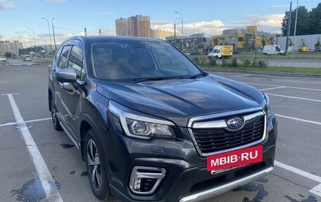 Subaru Forester, 2018 год, 2 570 000 рублей, 3 фотография