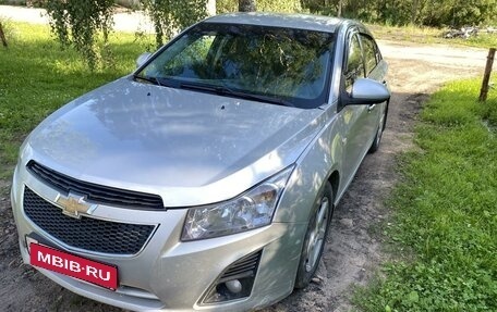 Chevrolet Cruze II, 2010 год, 550 000 рублей, 4 фотография