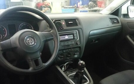 Volkswagen Jetta VI, 2014 год, 1 060 000 рублей, 5 фотография