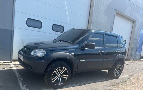 Chevrolet Niva I рестайлинг, 2017 год, 850 000 рублей, 15 фотография