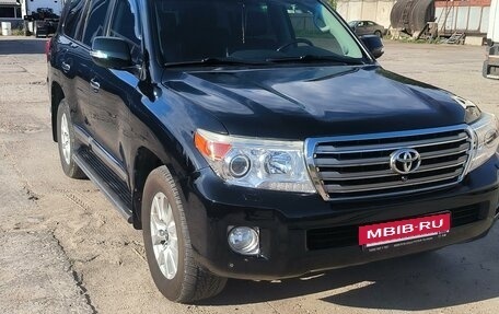 Toyota Land Cruiser 200, 2012 год, 2 750 000 рублей, 8 фотография