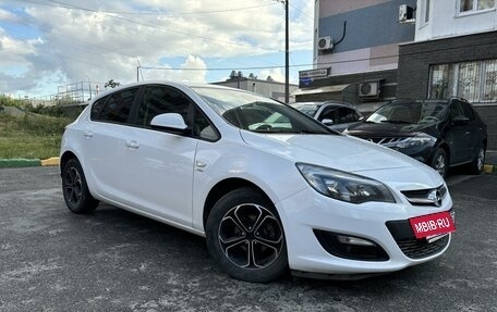 Opel Astra J, 2014 год, 960 000 рублей, 3 фотография