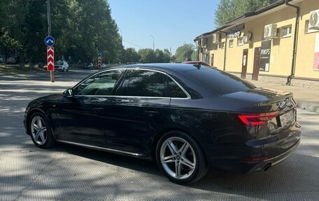 Audi A4, 2018 год, 2 450 000 рублей, 3 фотография