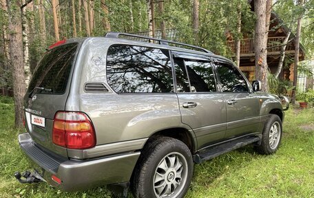 Toyota Land Cruiser 100 рестайлинг 2, 1998 год, 1 650 000 рублей, 3 фотография