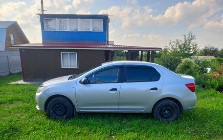 Renault Logan II, 2016 год, 770 000 рублей, 4 фотография