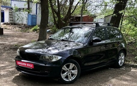 BMW 1 серия, 2007 год, 950 000 рублей, 2 фотография