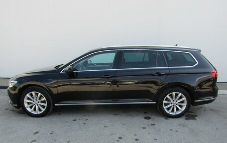 Volkswagen Passat B8 рестайлинг, 2014 год, 1 690 000 рублей, 4 фотография