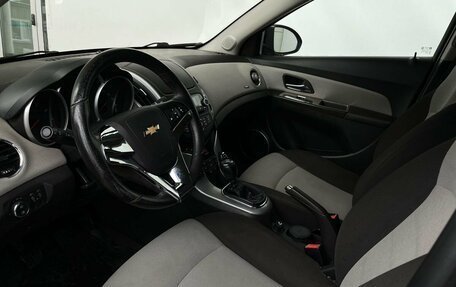 Chevrolet Cruze II, 2013 год, 880 000 рублей, 10 фотография