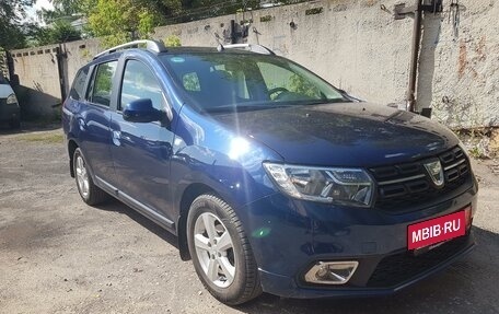 Dacia Logan II, 2018 год, 1 350 000 рублей, 2 фотография