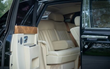 Rolls-Royce Phantom VII рестайлинг, 2003 год, 14 500 000 рублей, 35 фотография