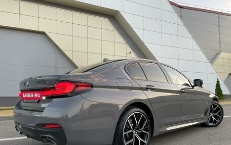 BMW 5 серия, 2021 год, 6 950 000 рублей, 2 фотография