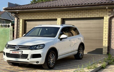 Volkswagen Touareg III, 2012 год, 2 149 000 рублей, 2 фотография