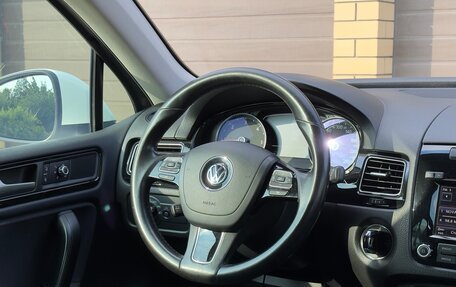 Volkswagen Touareg III, 2012 год, 2 149 000 рублей, 9 фотография