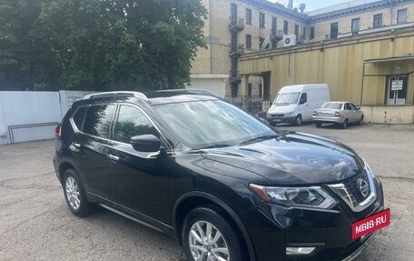 Nissan Rogue II, 2017 год, 1 810 000 рублей, 3 фотография