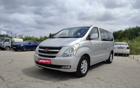 Hyundai Grand Starex Grand Starex I рестайлинг 2, 2010 год, 1 540 000 рублей, 1 фотография