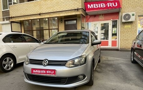 Volkswagen Polo VI (EU Market), 2013 год, 1 150 000 рублей, 2 фотография