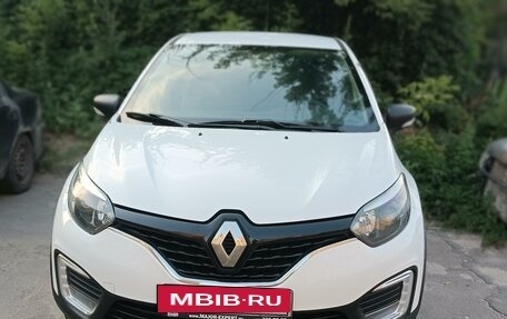 Renault Kaptur I рестайлинг, 2018 год, 1 350 000 рублей, 2 фотография