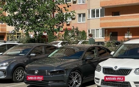 Volkswagen Passat B8 рестайлинг, 2018 год, 2 000 000 рублей, 8 фотография