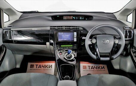 Toyota Prius, 2011 год, 1 448 000 рублей, 6 фотография