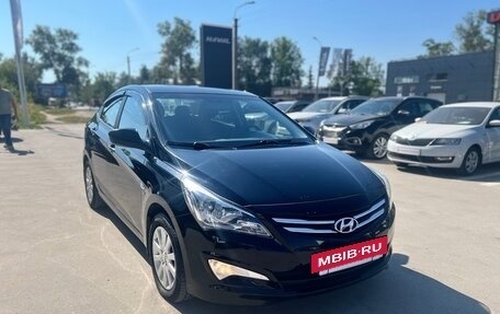 Hyundai Solaris II рестайлинг, 2015 год, 1 249 000 рублей, 20 фотография