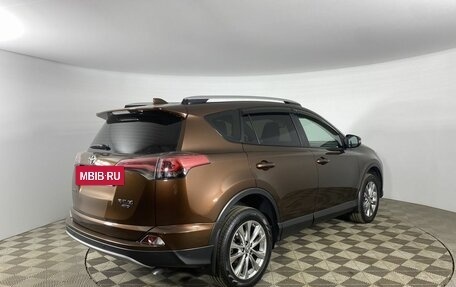 Toyota RAV4, 2018 год, 2 850 000 рублей, 5 фотография