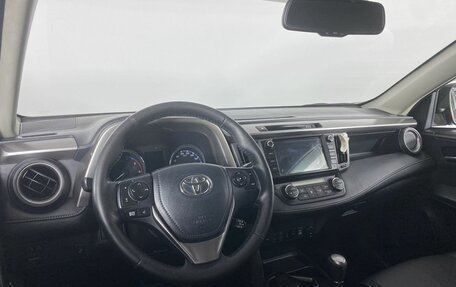 Toyota RAV4, 2018 год, 2 850 000 рублей, 9 фотография