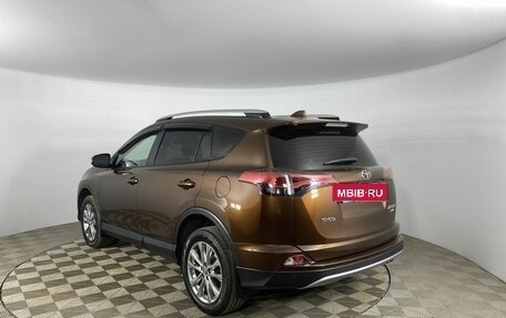 Toyota RAV4, 2018 год, 2 850 000 рублей, 7 фотография