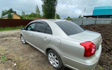 Toyota Avensis III рестайлинг, 2003 год, 720 000 рублей, 6 фотография