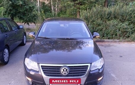 Volkswagen Passat B6, 2008 год, 700 000 рублей, 2 фотография