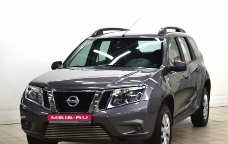 Nissan Terrano III, 2015 год, 1 189 000 рублей, 1 фотография