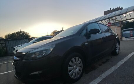 Opel Astra J, 2013 год, 995 000 рублей, 1 фотография