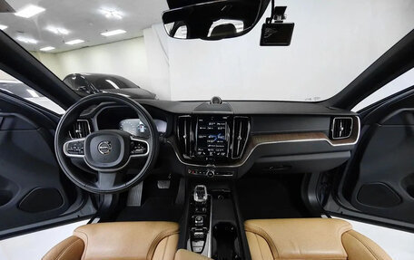 Volvo XC60 II, 2021 год, 4 420 000 рублей, 9 фотография