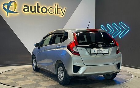 Honda Fit III, 2017 год, 1 190 000 рублей, 9 фотография