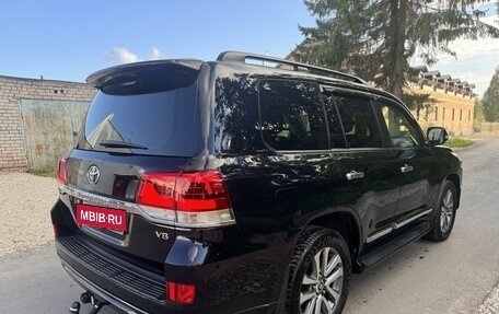 Toyota Land Cruiser 200, 2018 год, 7 450 000 рублей, 8 фотография