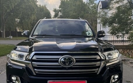 Toyota Land Cruiser 200, 2018 год, 7 450 000 рублей, 13 фотография