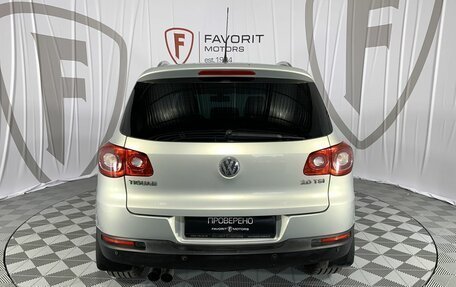 Volkswagen Tiguan I, 2010 год, 950 000 рублей, 3 фотография