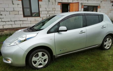 Nissan Leaf I, 2014 год, 890 000 рублей, 5 фотография