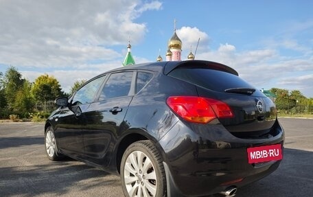 Opel Astra J, 2011 год, 830 000 рублей, 3 фотография