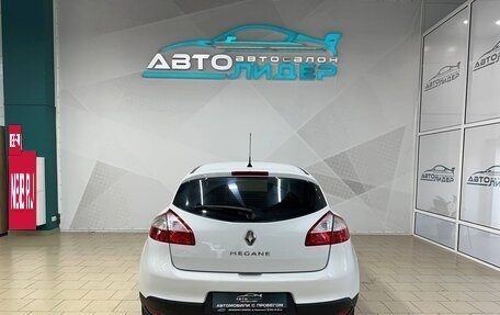 Renault Megane III, 2013 год, 929 000 рублей, 4 фотография