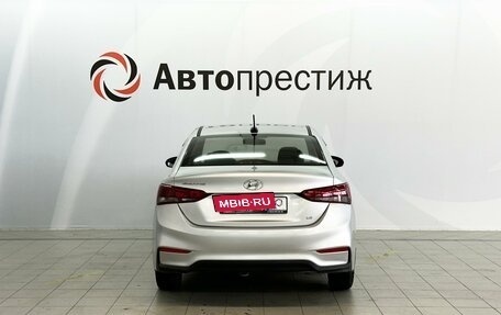 Hyundai Solaris II рестайлинг, 2017 год, 1 295 000 рублей, 4 фотография